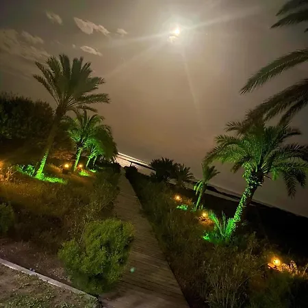 Paradise Karpaz & Restaurant Pensión *